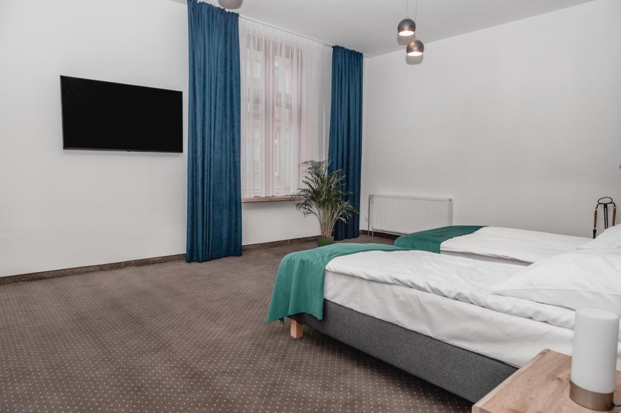 The Old Townhouse Aparthotel Krosno Buitenkant foto