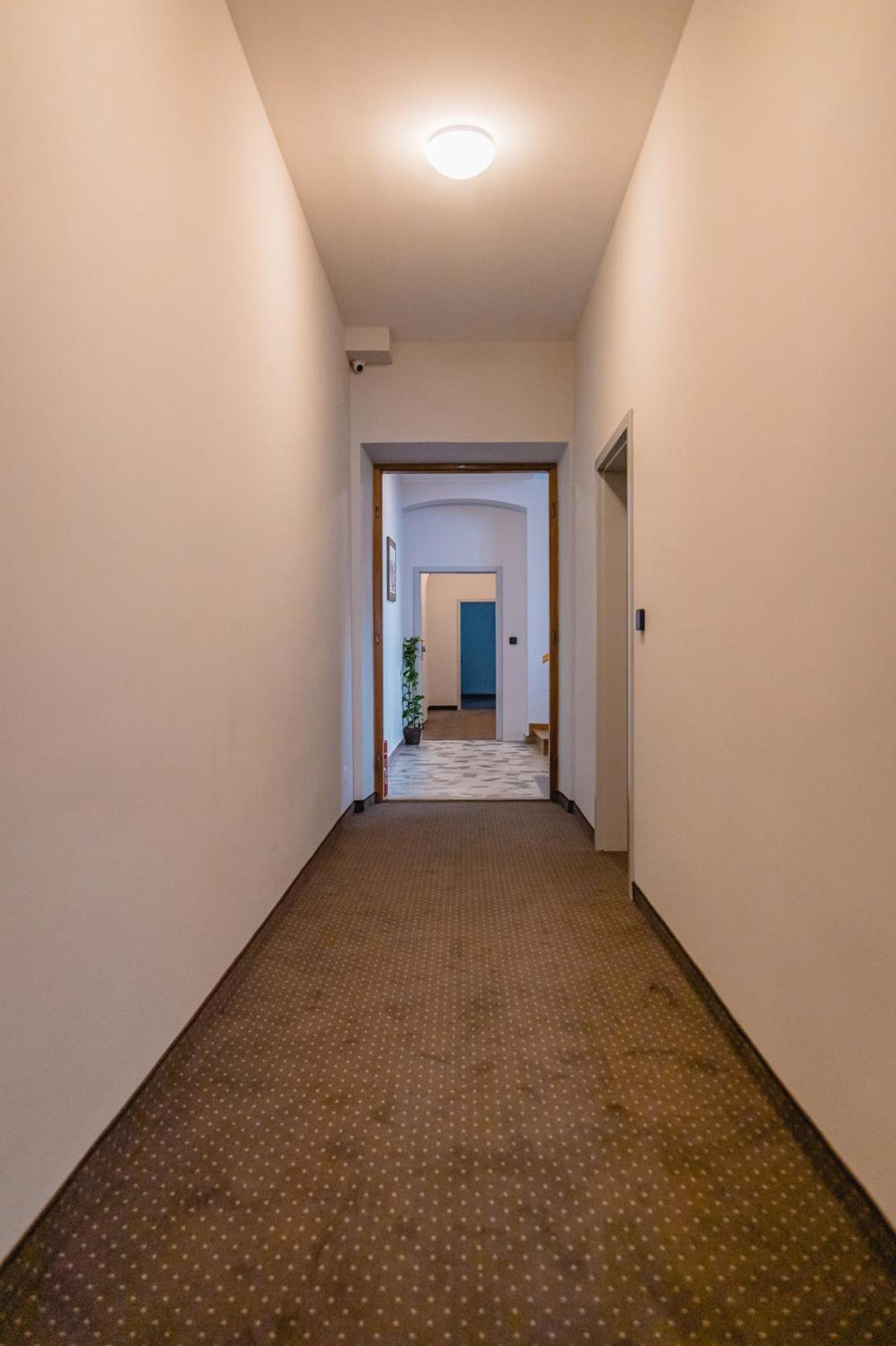 The Old Townhouse Aparthotel Krosno Buitenkant foto