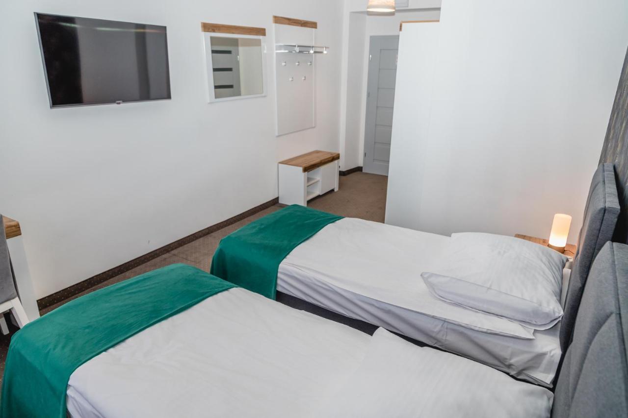 The Old Townhouse Aparthotel Krosno Buitenkant foto
