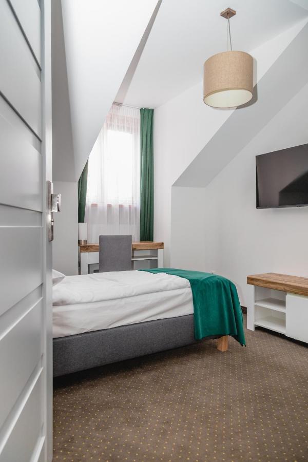 The Old Townhouse Aparthotel Krosno Buitenkant foto