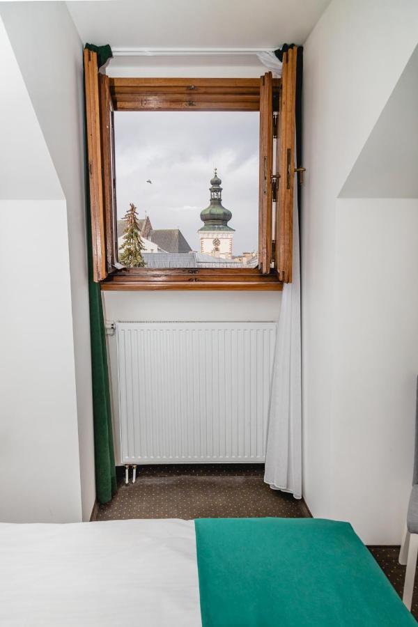 The Old Townhouse Aparthotel Krosno Buitenkant foto