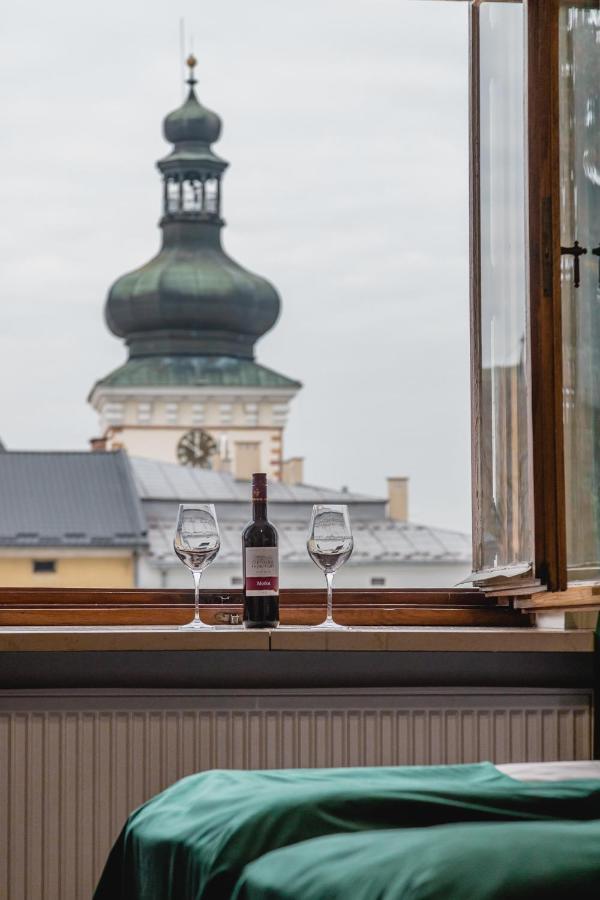 The Old Townhouse Aparthotel Krosno Buitenkant foto